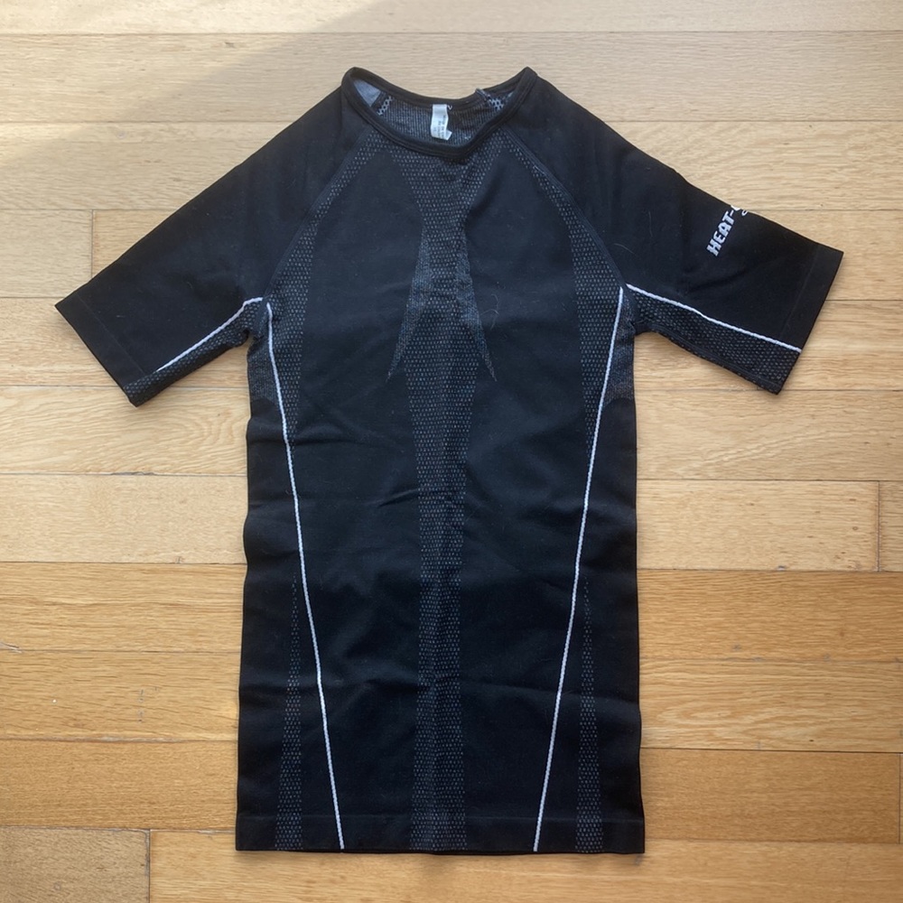 New! BiLT stay cool T shirt